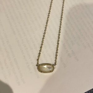 Kendra Scott necklace
